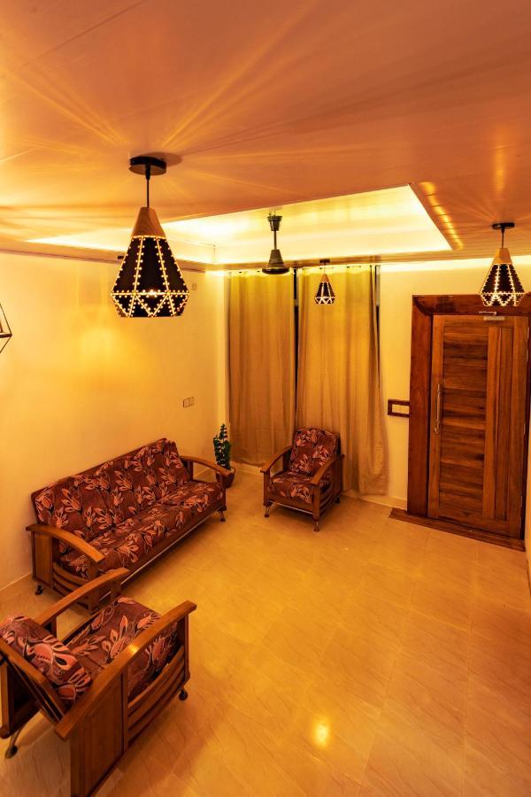 Batuta Maldives Fourson Hotel Thulusdhoo Eksteriør billede