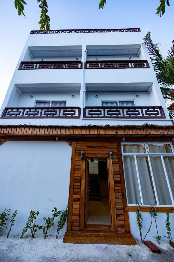 Batuta Maldives Fourson Hotel Thulusdhoo Eksteriør billede