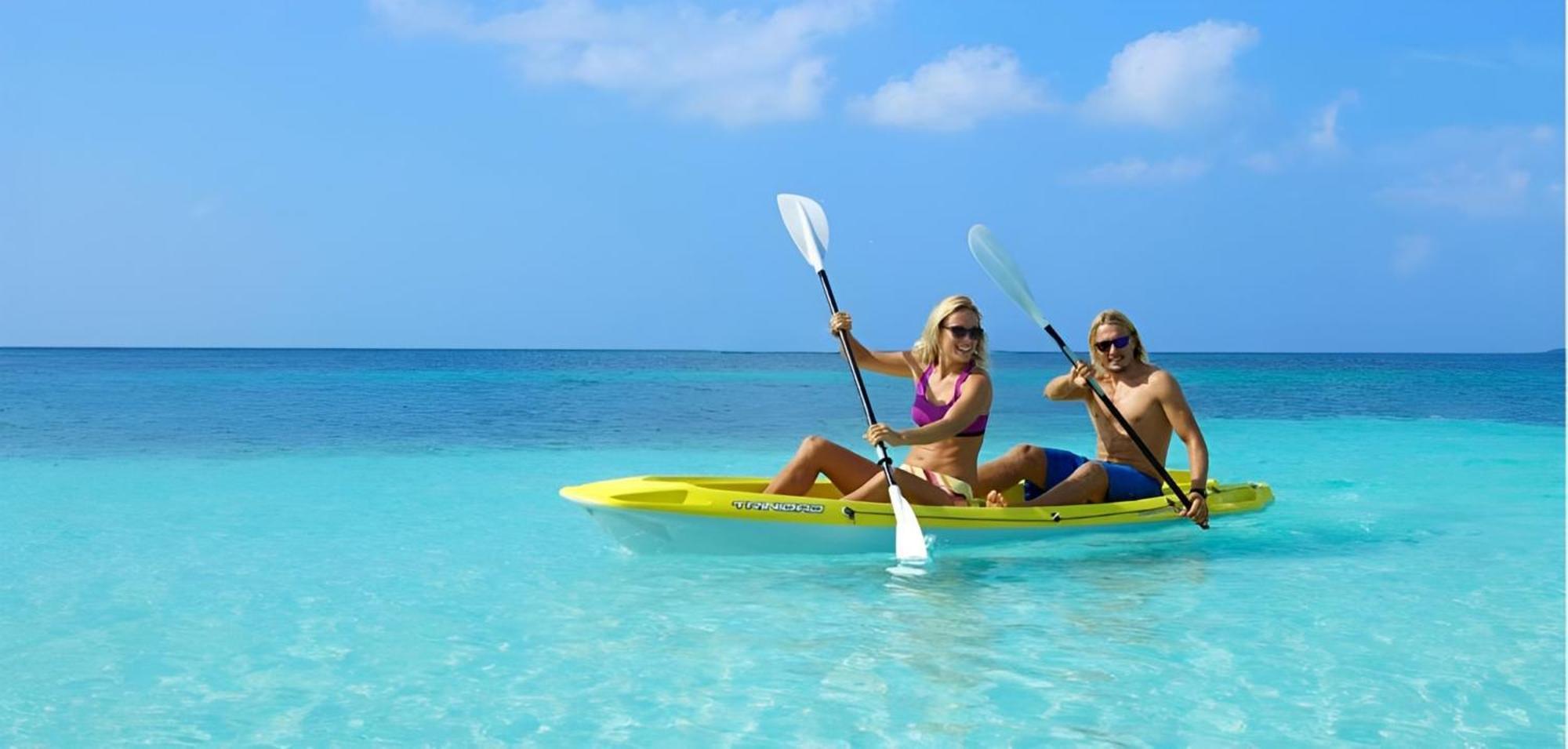 Batuta Maldives Fourson Hotel Thulusdhoo Eksteriør billede