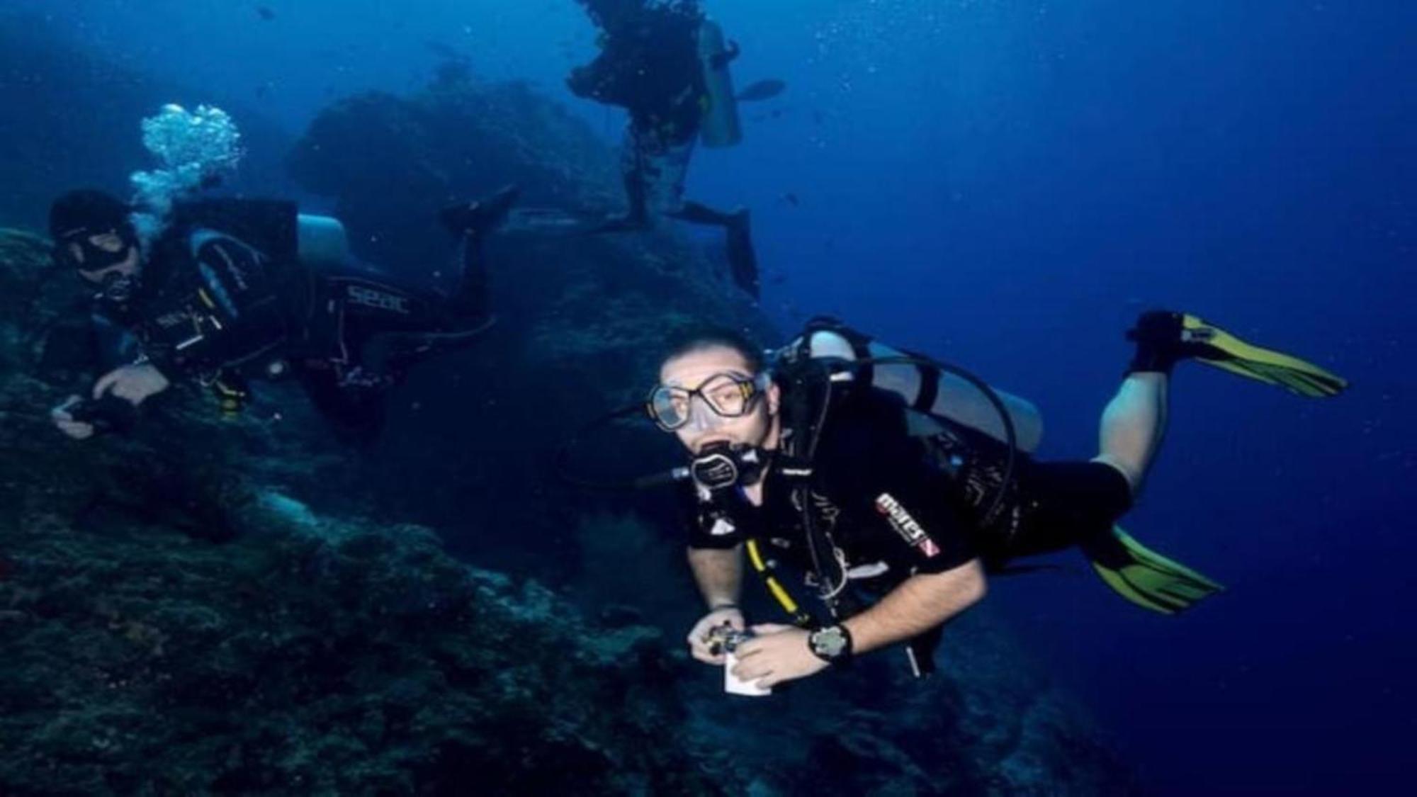 Batuta Maldives Fourson Hotel Thulusdhoo Eksteriør billede